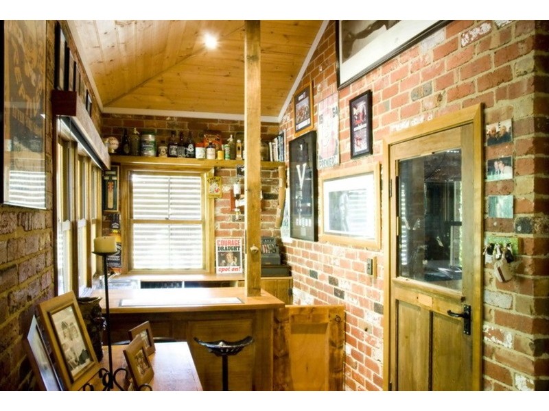 13 Main Street, Romsey VIC 3434
