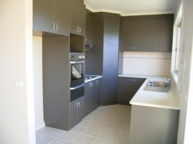 4/6-8 Rodney Street, Gisborne VIC 3437