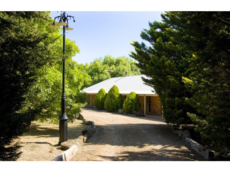 1271 Kilmore Lancefield Road, Springfield VIC 3434