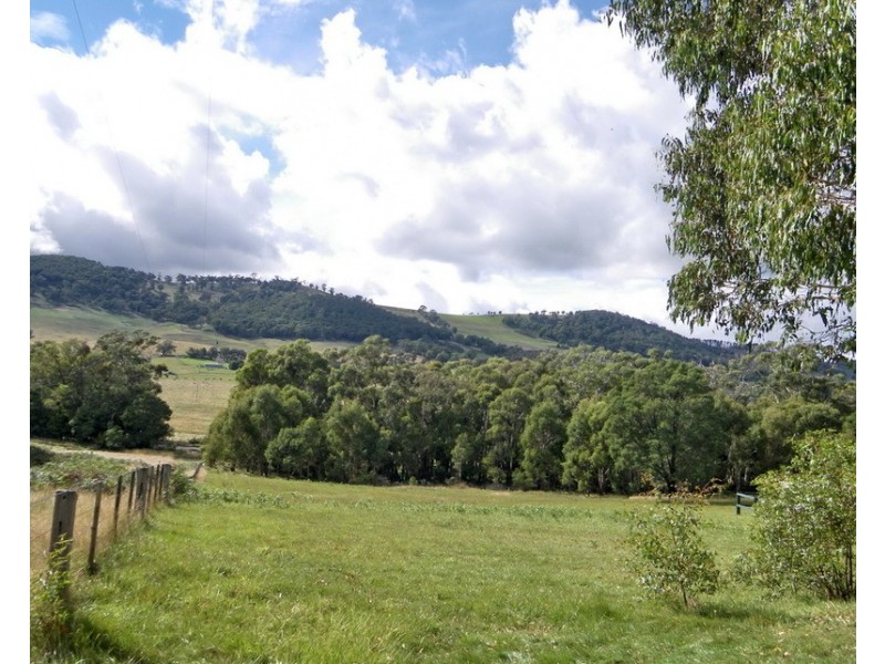 547 Pyalong Road, Lancefield VIC 3435