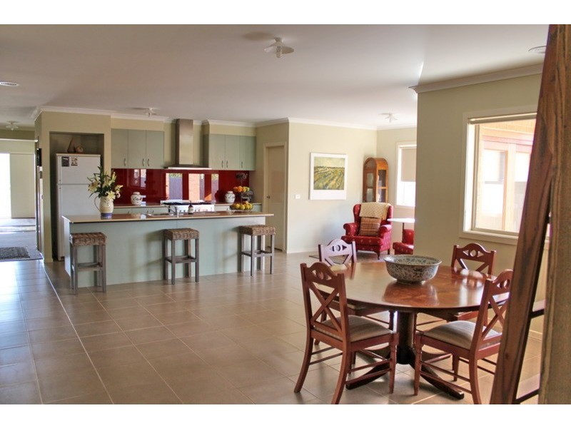 23 Vernon Close, New Gisborne VIC 3438