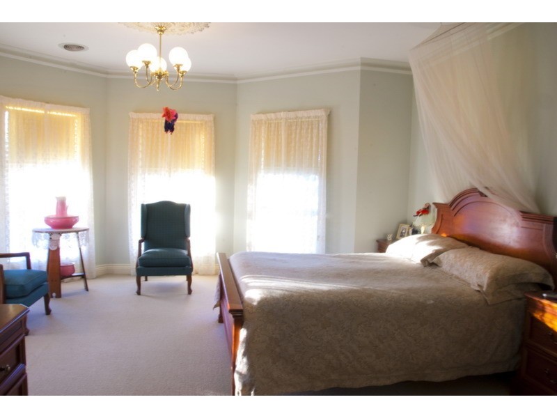 36 Campbell Road, Gisborne VIC 3437