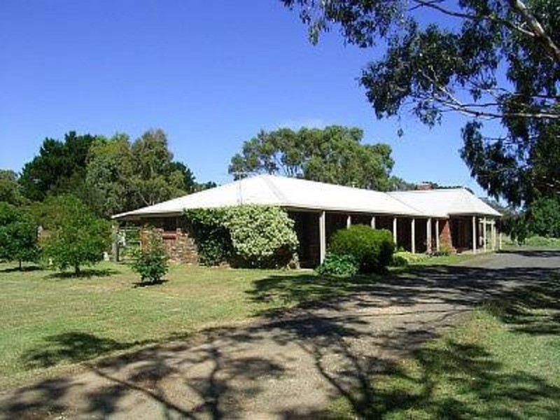 61 Hastings Drive, New Gisborne VIC 3438