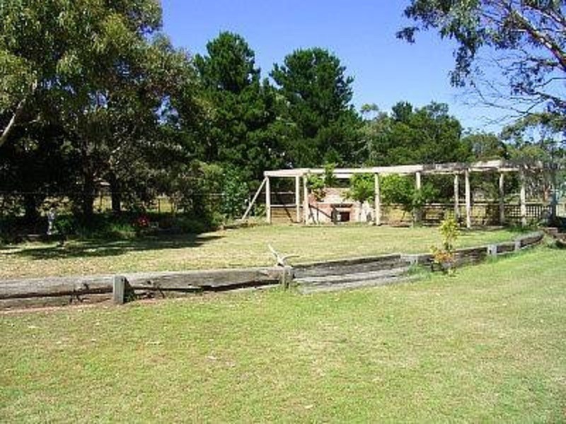 61 Hastings Drive, New Gisborne VIC 3438