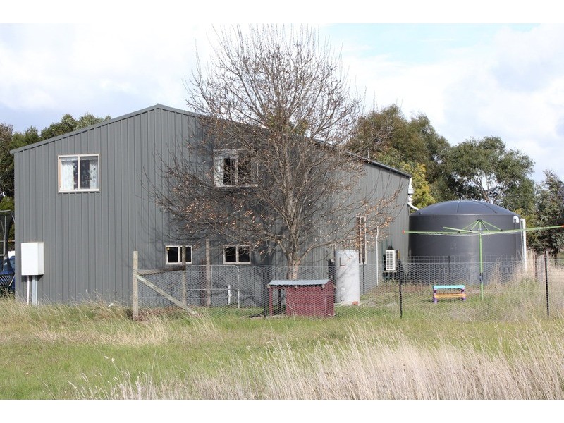 38 Murray Road, Gisborne VIC 3437