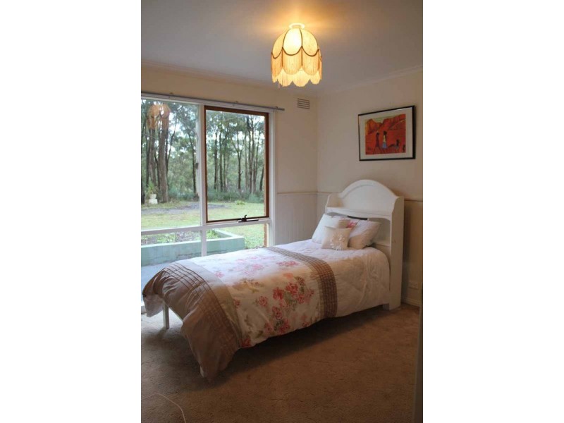 63 Spencer Road, Woodend VIC 3442