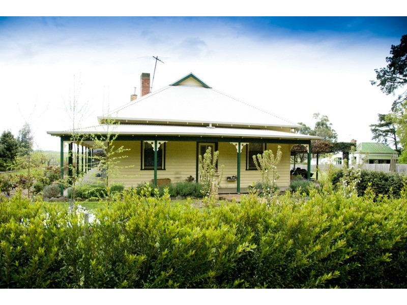 2060 Melbourne – Lancefield Road, Riddells Creek VIC 3431