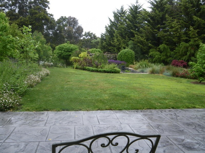 20 Pinelea Grove, Gisborne VIC 3437