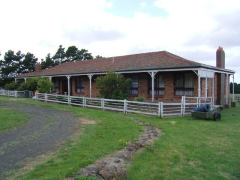 55 Millets Road, Gisborne South VIC 3437