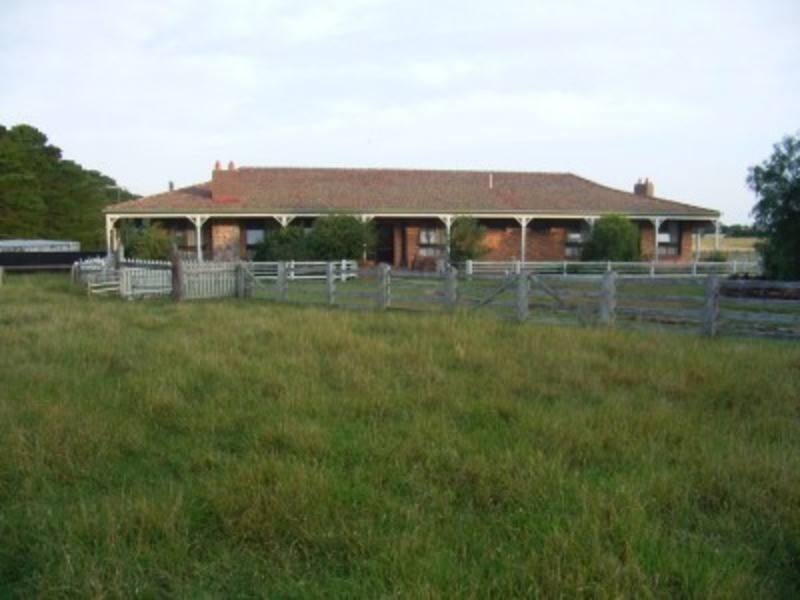 55 Millets Road, Gisborne South VIC 3437