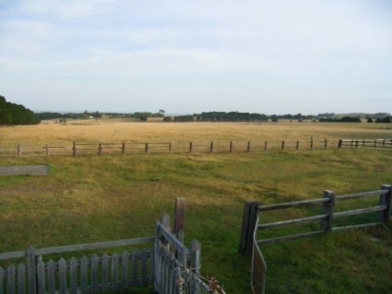 55 Millets Road, Gisborne South VIC 3437