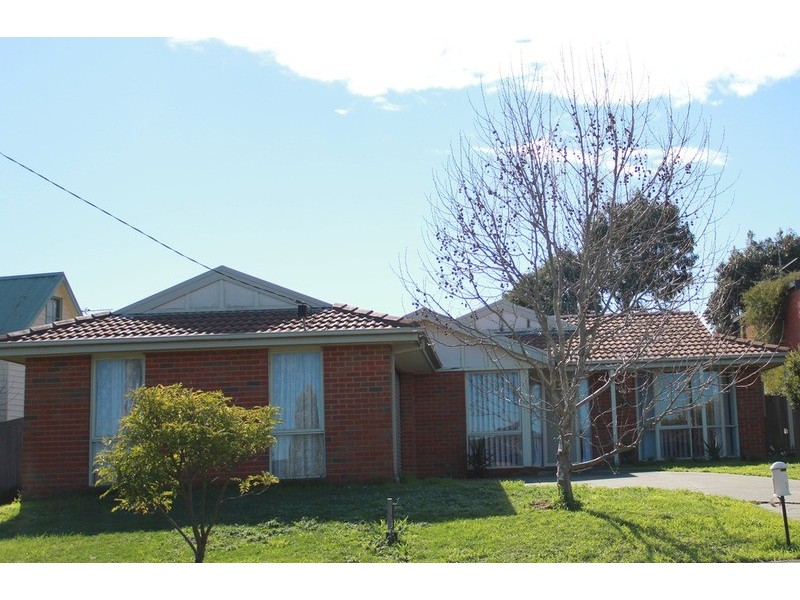 14 The Boulevard, Gisborne VIC 3437