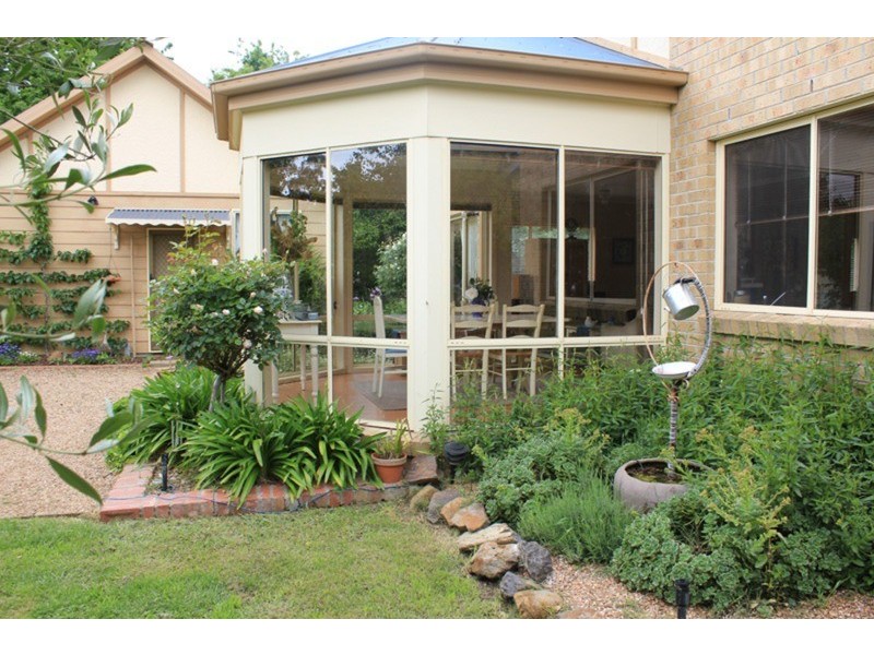 14 Fersfield Road, Gisborne VIC 3437