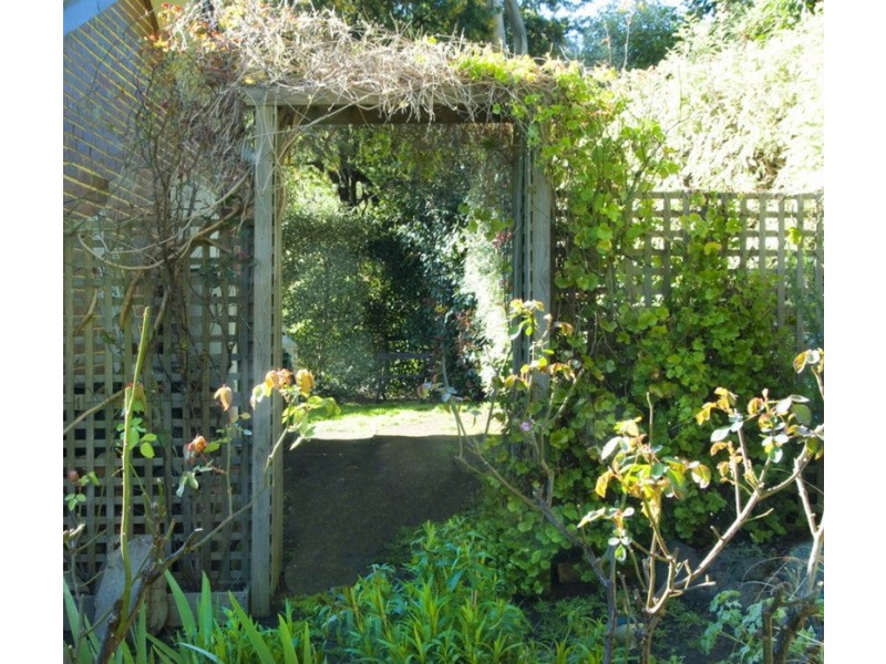 23 McBean Avenue, Macedon VIC 3440