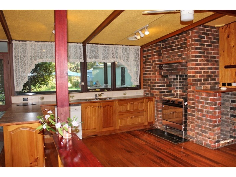 27 Coffeys Road, Bullengarook VIC 3437