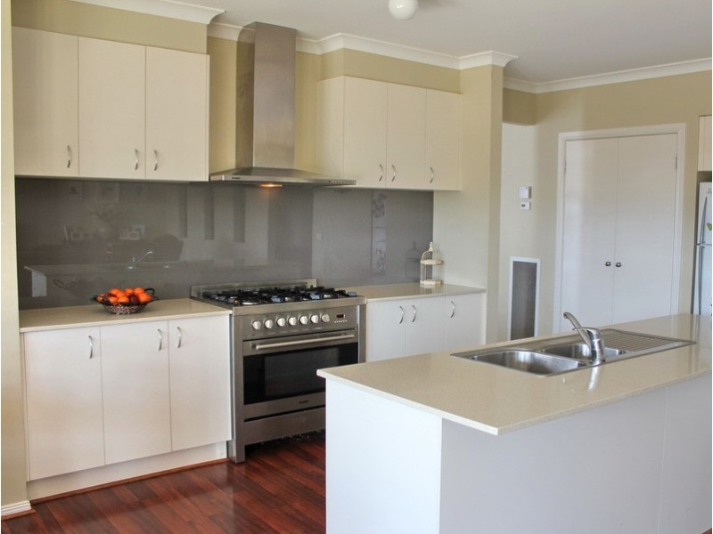 9 Skehan Court, Romsey VIC 3434