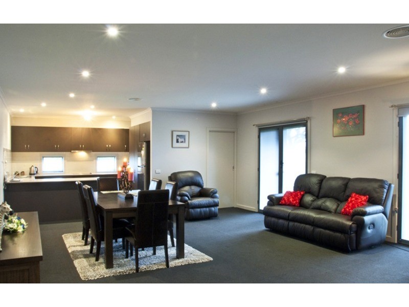 1/1-5 Rodney Street, Gisborne VIC 3437