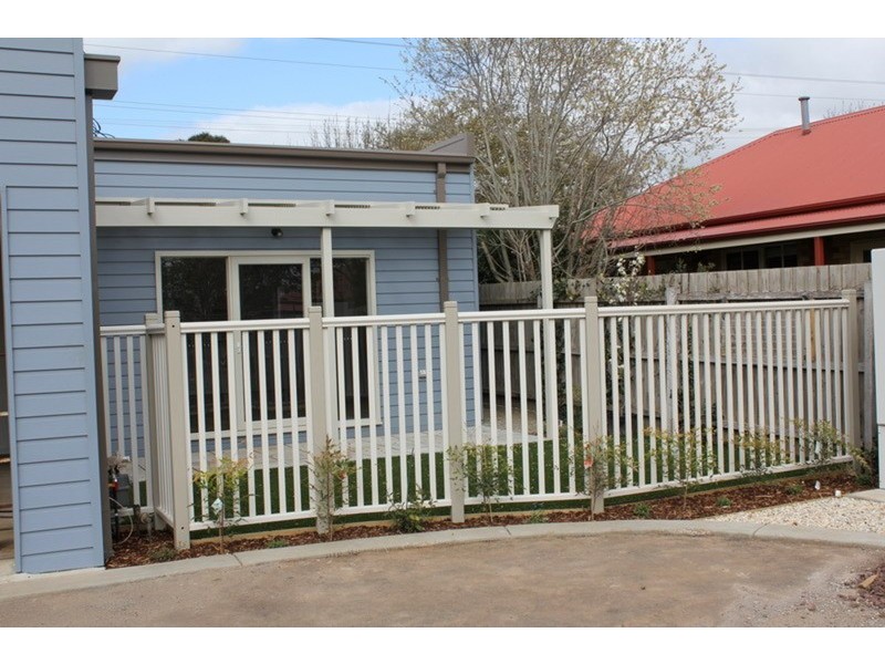 1/271 Station Road, New Gisborne VIC 3438