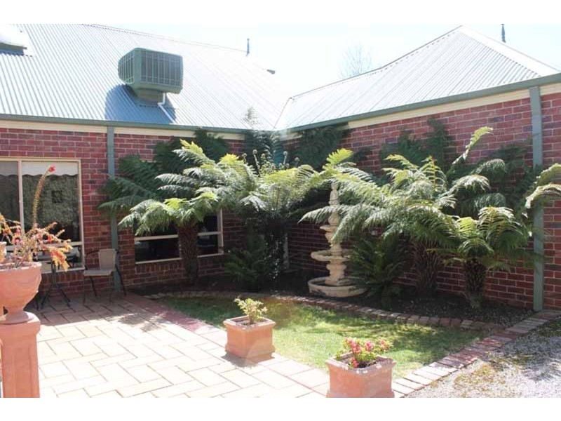 3 Arwon Court, New Gisborne VIC 3438