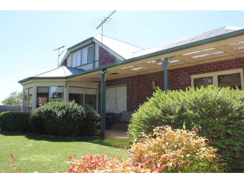 3 Arwon Court, New Gisborne VIC 3438