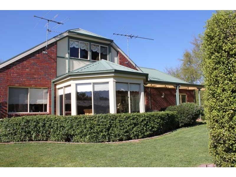 3 Arwon Court, New Gisborne VIC 3438