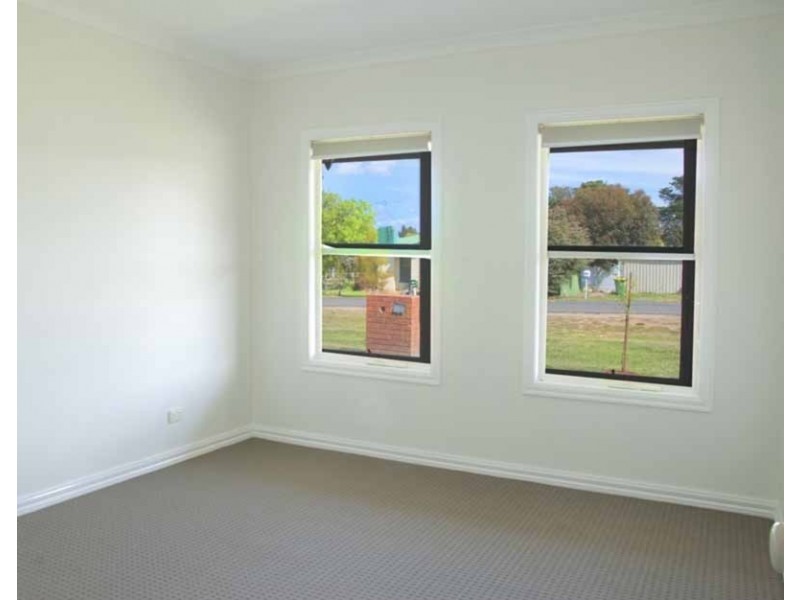 16 Sutton Street, Riddells Creek VIC 3431