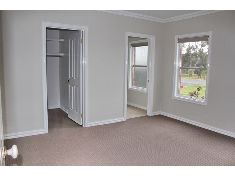 16 Sutton Street, Riddells Creek VIC 3431