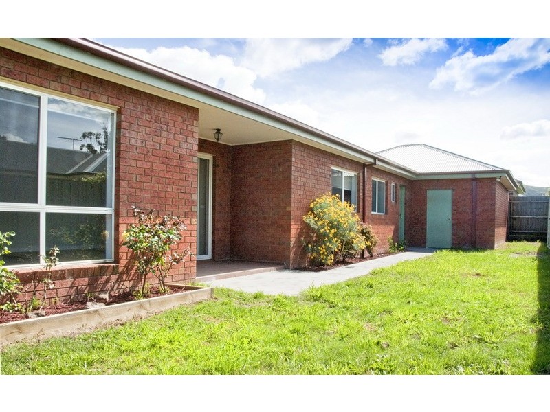 16 Sutton Street, Riddells Creek VIC 3431
