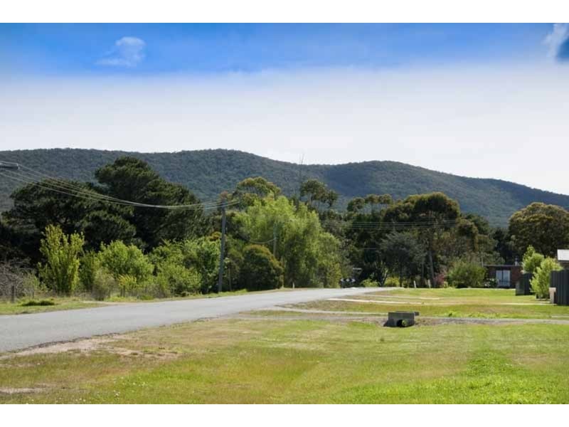 16 Sutton Street, Riddells Creek VIC 3431