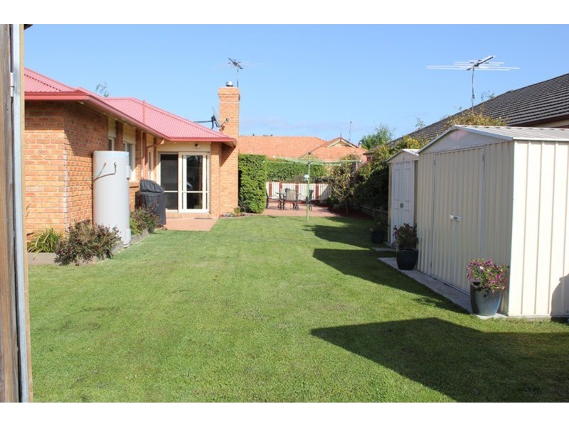 2 Wodalla Grove, New Gisborne VIC 3438
