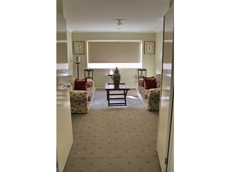 23 Vernon Close, New Gisborne VIC 3438