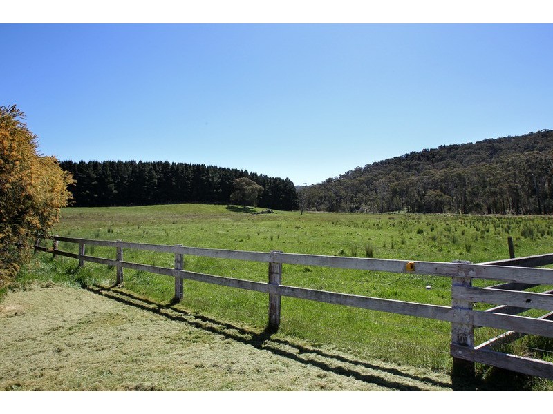 1327 Three Chain Road, Cobaw VIC 3442