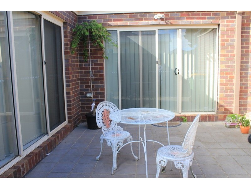 30 Warren  Street, Kyneton VIC 3444