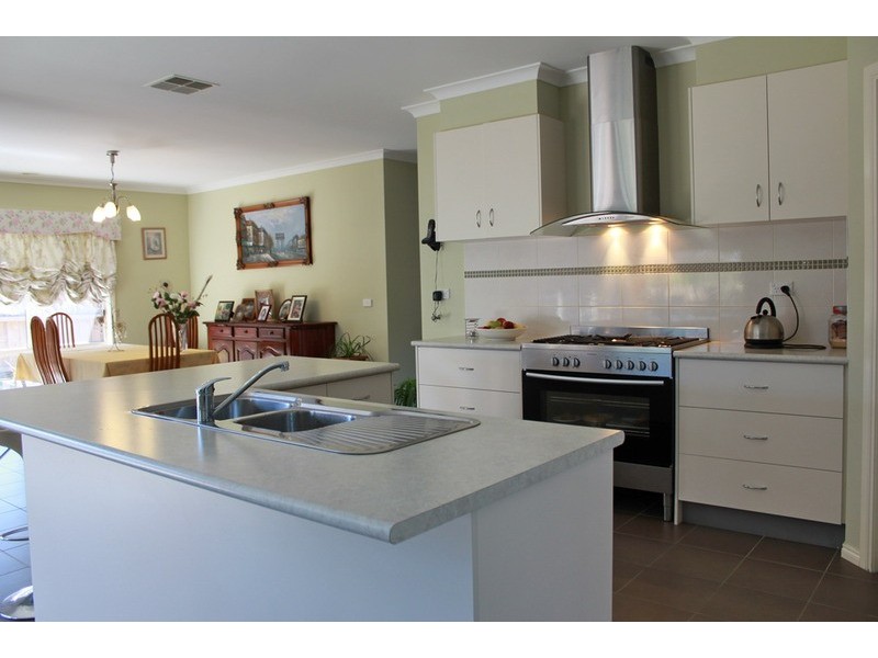 7 Belcher  Way, Gisborne VIC 3437