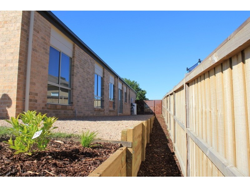 11 Pearce Court, Gisborne VIC 3437