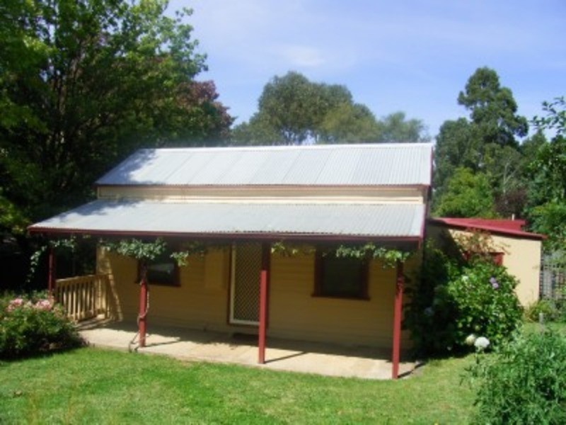 31 Childers  Road, Mount Macedon VIC 3441