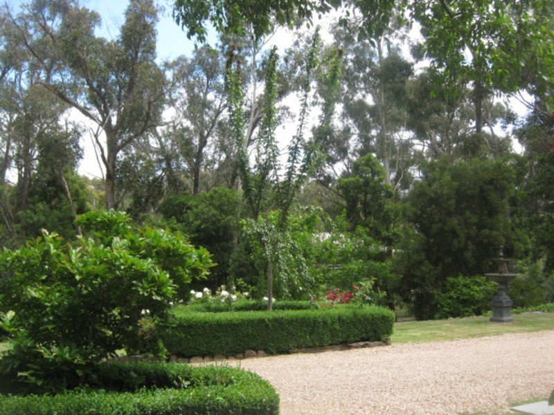 18 Lansdowne Street, Macedon VIC 3440