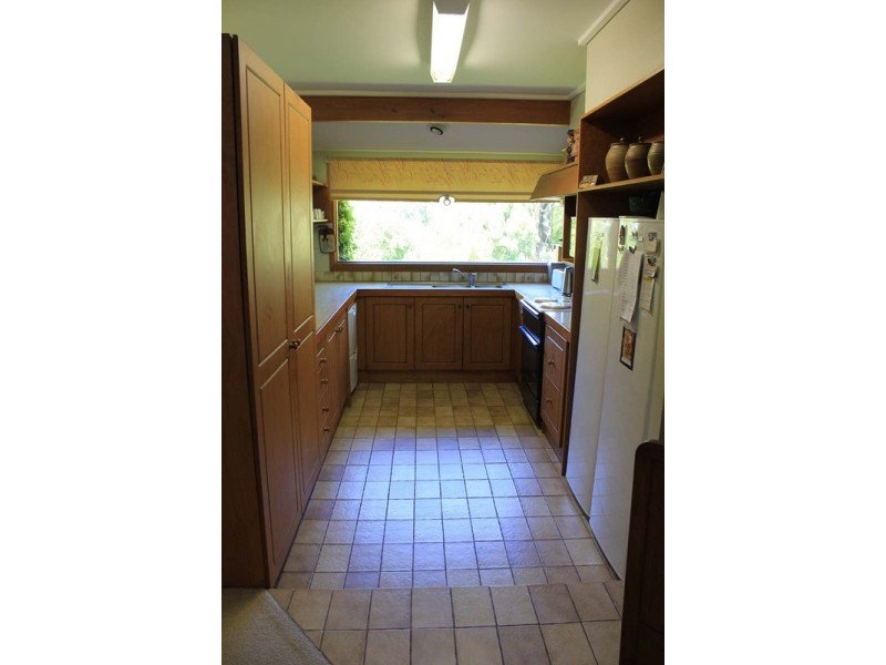 10 Cheniston  Road, Mount Macedon VIC 3441