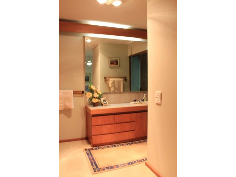 10 Cheniston  Road, Mount Macedon VIC 3441