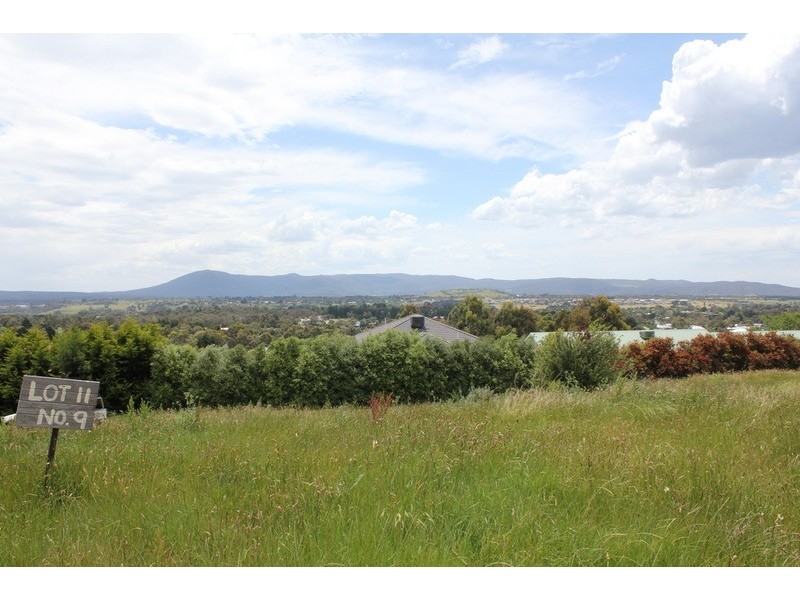 9 Grange Court, Gisborne VIC 3437