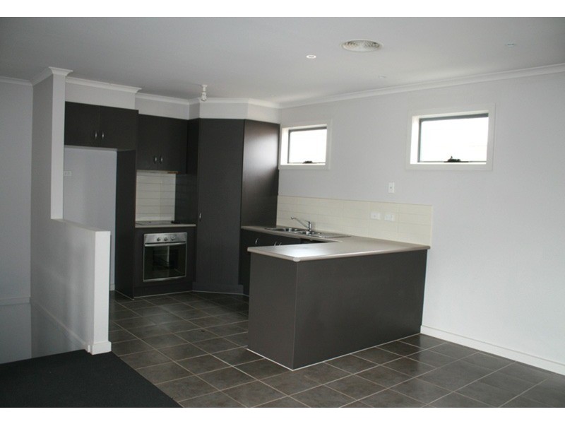 7/1-5 Rodney Street, Gisborne VIC 3437