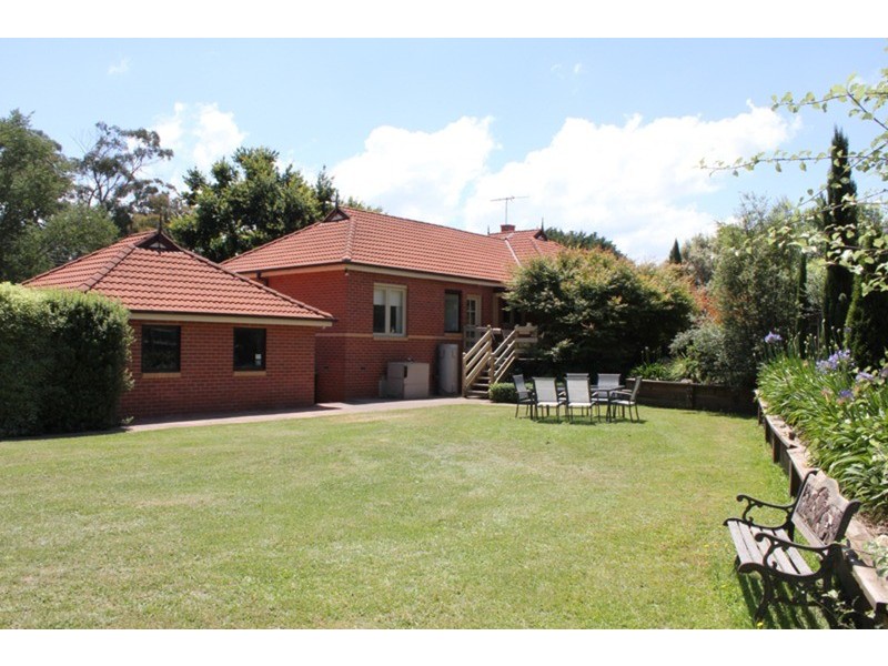 1 Chessy Park Drive, Gisborne VIC 3437