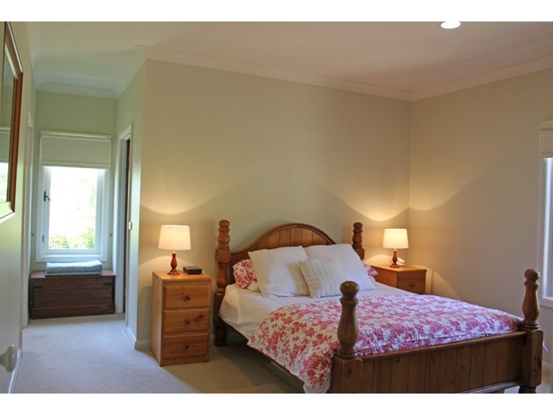 1 Chessy Park  Drive, New Gisborne VIC 3438