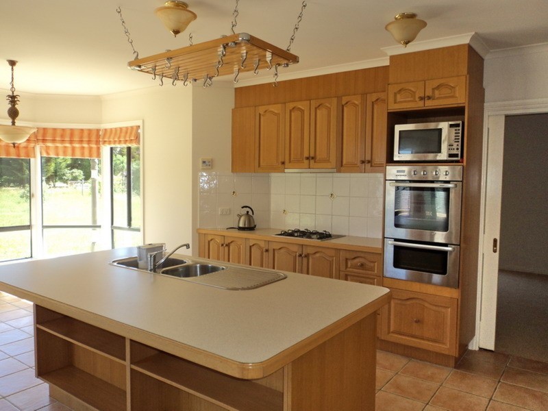 1 Sunrise Court, Gisborne VIC 3437