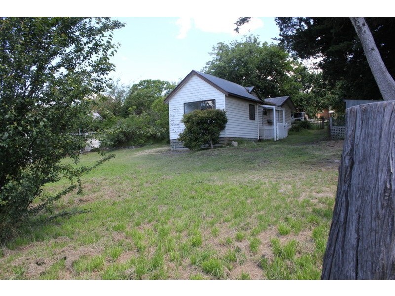 34 Fisher  Street, Gisborne VIC 3437