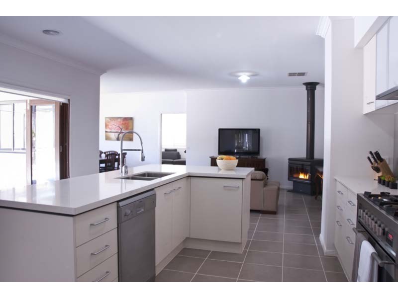 19 Pearce Court, Gisborne VIC 3437