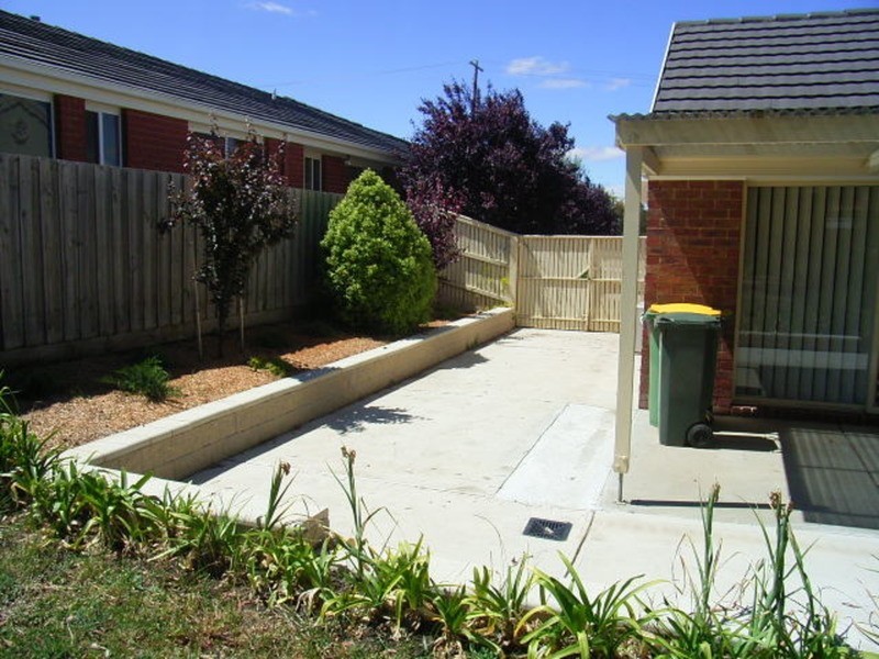 32 Kilmore Road, Gisborne VIC 3437