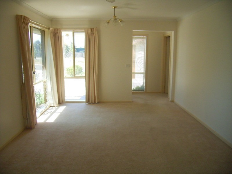 32 Kilmore Road, Gisborne VIC 3437