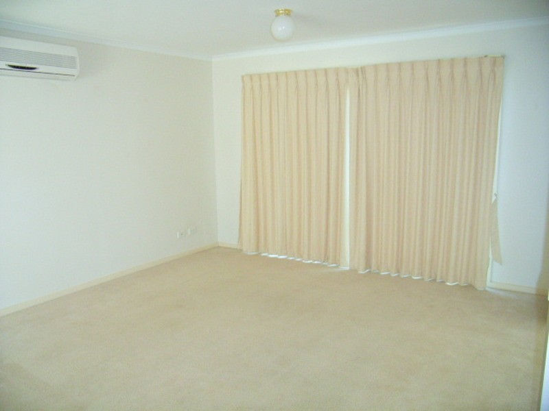 32 Kilmore Road, Gisborne VIC 3437