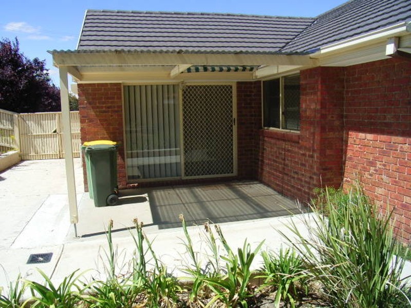 32 Kilmore Road, Gisborne VIC 3437